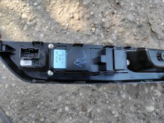 bontott SUZUKI SWIFT IV Bal első Ablakemelő Kapcsoló