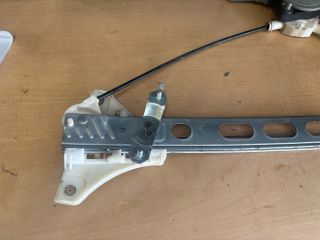 bontott SUZUKI SWIFT IV Bal első Ablakemelő Szerkezet (Elektromos)