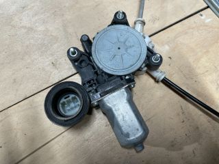 bontott SUZUKI SWIFT IV Bal első Ablakemelő Szerkezet (Elektromos)