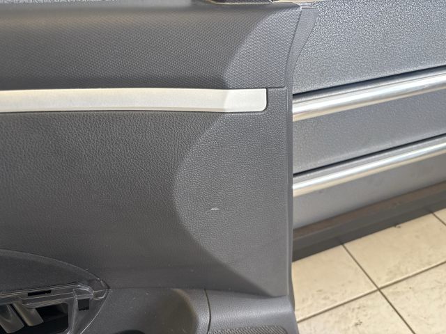 bontott SUZUKI SWIFT IV Bal első Ajtó Kárpit