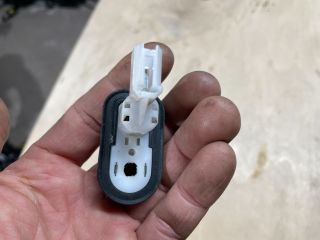 bontott SUZUKI SWIFT IV Bal első Ajtó Nyitás Érzékelő