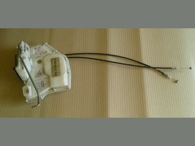 bontott SUZUKI SWIFT IV Bal első Ajtózár Motor