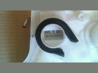 bontott SUZUKI SWIFT IV Bal első Ajtózár Motor