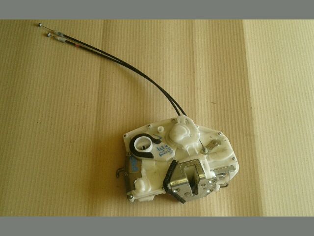 bontott SUZUKI SWIFT IV Bal első Ajtózár Motor