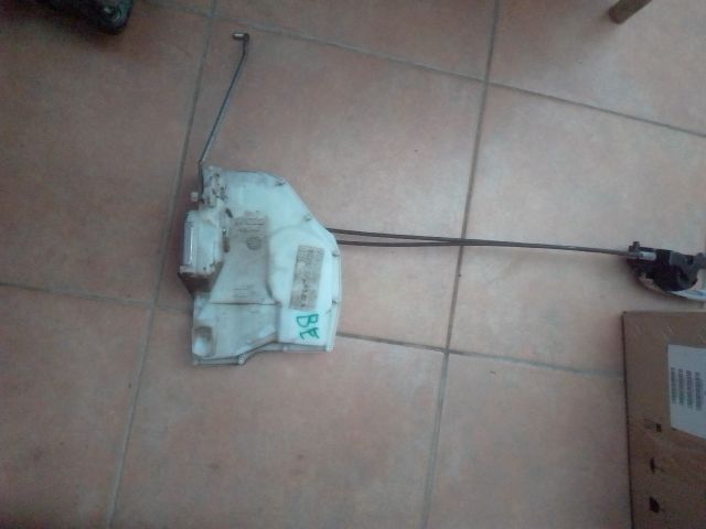 bontott SUZUKI SWIFT IV Bal első Ajtózár