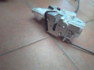 bontott SUZUKI SWIFT IV Bal első Ajtózár