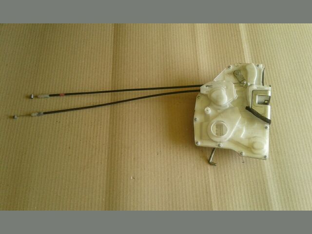 bontott SUZUKI SWIFT IV Bal első Ajtózár