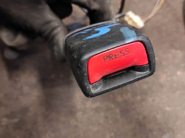 bontott SUZUKI SWIFT IV Bal első Biztonsági Öv Csat