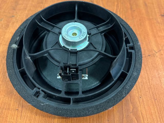 bontott SUZUKI SWIFT IV Bal első Hangszóró