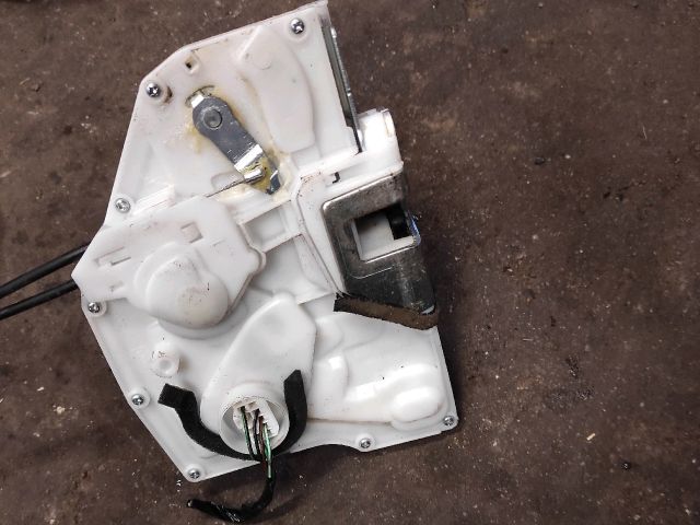 bontott SUZUKI SWIFT IV Bal első Központizár Motor