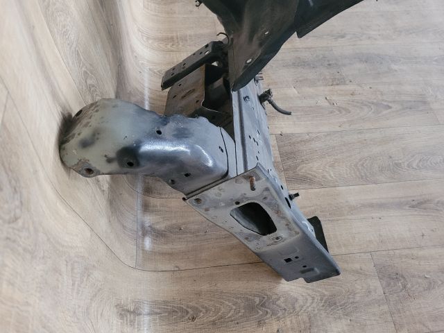 bontott SUZUKI SWIFT IV Bal első Negyed Karosszéria Csomag