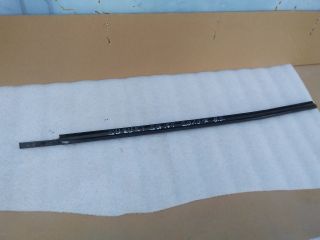 bontott SUZUKI SWIFT IV Bal első Vízlehúzó Gumicsík