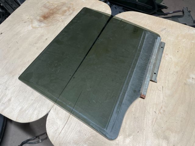 bontott SUZUKI SWIFT IV Bal hátsó Ablak