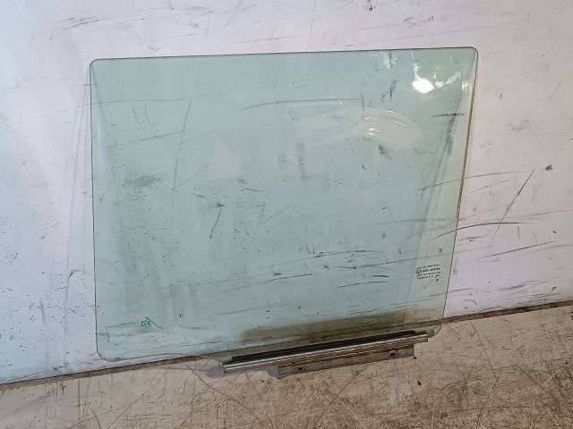 bontott SUZUKI SWIFT IV Bal hátsó Ablak