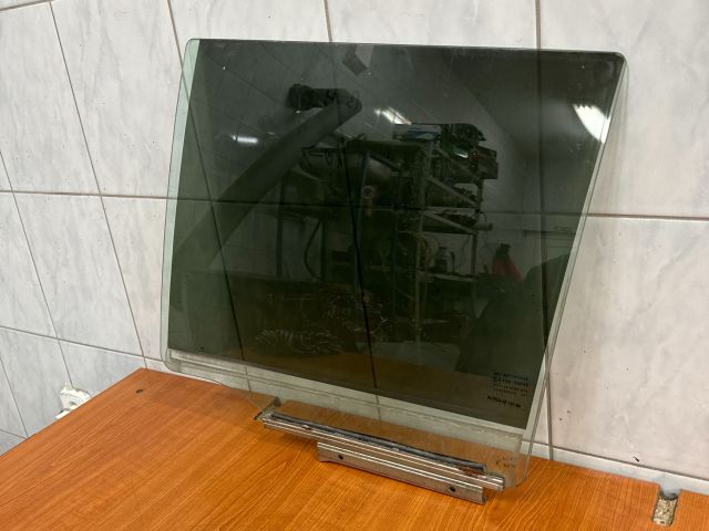 bontott SUZUKI SWIFT IV Bal hátsó Ablak