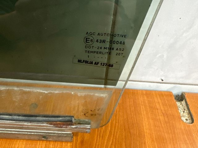 bontott SUZUKI SWIFT IV Bal hátsó Ablak