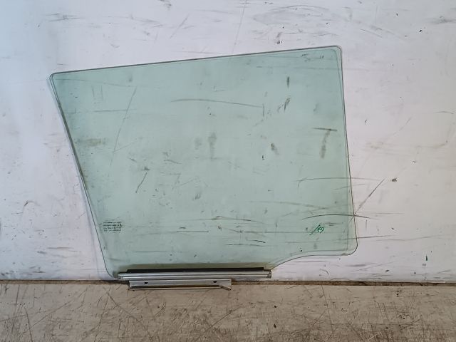 bontott SUZUKI SWIFT IV Bal hátsó Ablak