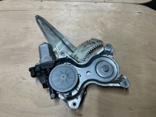 bontott SUZUKI SWIFT IV Bal hátsó Ablakemelő Szerkezet (Elektromos)