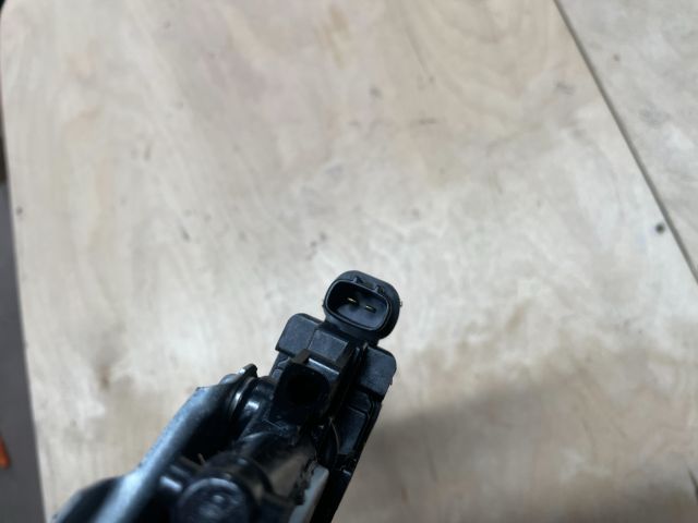 bontott SUZUKI SWIFT IV Bal hátsó Ablakemelő Szerkezet (Elektromos)