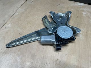 bontott SUZUKI SWIFT IV Bal hátsó Ablakemelő Szerkezet (Elektromos)