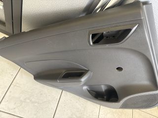 bontott SUZUKI SWIFT IV Bal hátsó Ajtó Kárpit