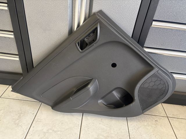 bontott SUZUKI SWIFT IV Bal hátsó Ajtó Kárpit