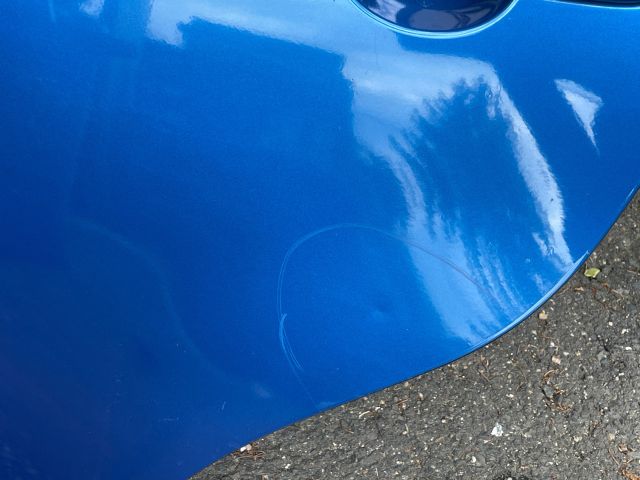 bontott SUZUKI SWIFT IV Bal hátsó Ajtó (Részeivel)