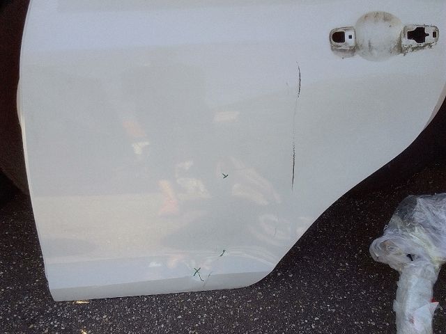 bontott SUZUKI SWIFT IV Bal hátsó Ajtó (Üres lemez)