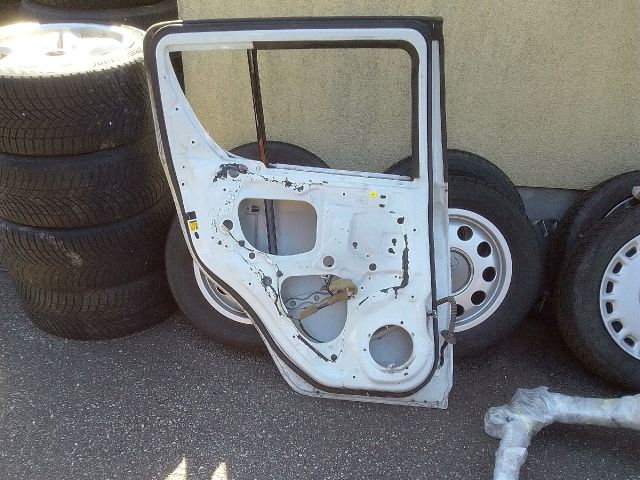 bontott SUZUKI SWIFT IV Bal hátsó Ajtó (Üres lemez)