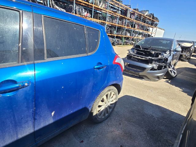 bontott SUZUKI SWIFT IV Bal hátsó Ajtó (Üres lemez)