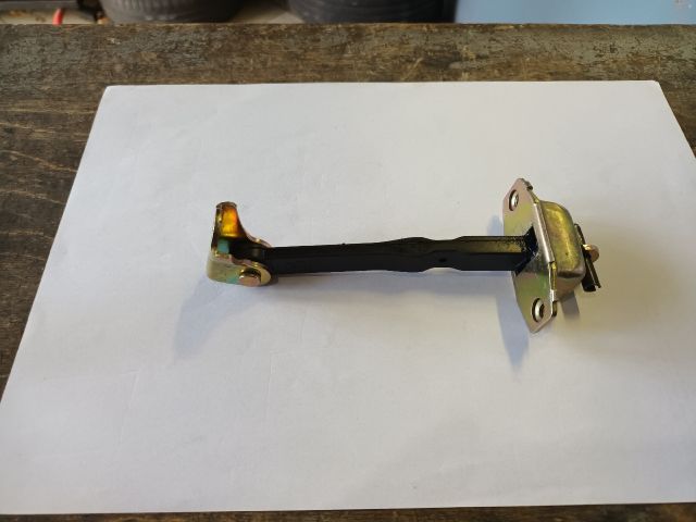 bontott SUZUKI SWIFT IV Bal hátsó Ajtóhatároló