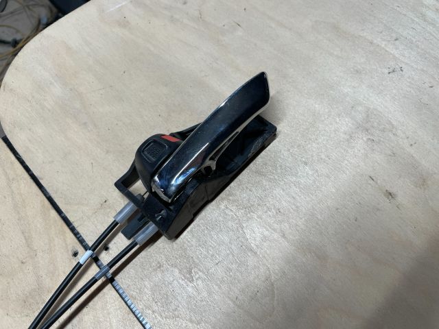 bontott SUZUKI SWIFT IV Bal hátsó Ajtózár