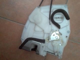 bontott SUZUKI SWIFT IV Bal hátsó Ajtózár