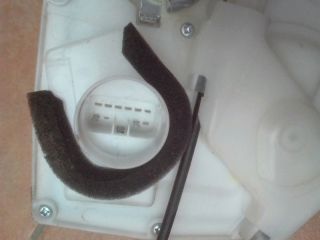 bontott SUZUKI SWIFT IV Bal hátsó Ajtózár