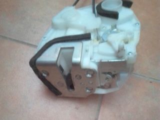 bontott SUZUKI SWIFT IV Bal hátsó Ajtózár