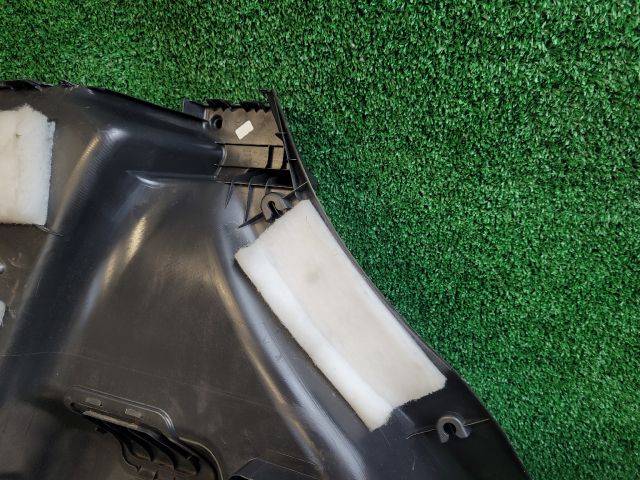 bontott SUZUKI SWIFT IV Bal hátsó Csomagtér Burkolat (Műanyag)