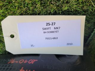 bontott SUZUKI SWIFT IV Bal hátsó Dobbetét (Kerékjárati, Műanyag)