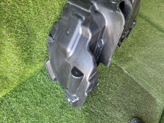 bontott SUZUKI SWIFT IV Bal hátsó Dobbetét (Kerékjárati, Műanyag)