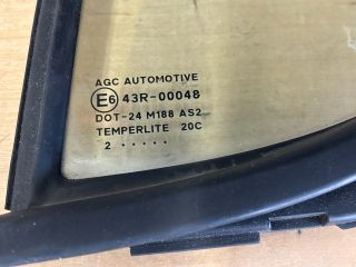 bontott SUZUKI SWIFT IV Bal hátsó Fixüveg (Ajtóban)