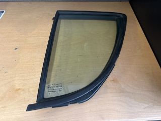 bontott SUZUKI SWIFT IV Bal hátsó Fixüveg (Ajtóban)