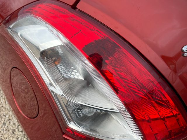 bontott SUZUKI SWIFT IV Bal Hátsó Lámpa