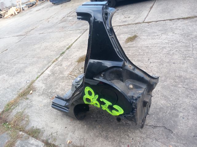 bontott SUZUKI SWIFT IV Bal hátsó Sárvédő