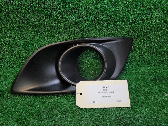 bontott SUZUKI SWIFT IV Bal Ködlámpa Rács