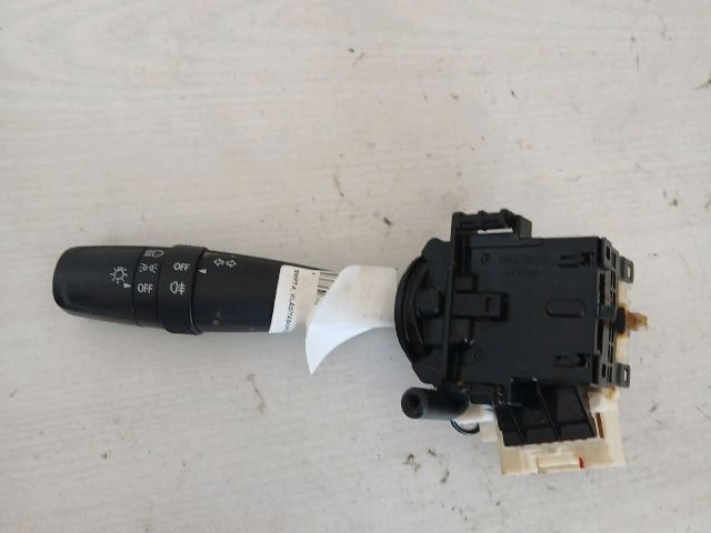 bontott SUZUKI SWIFT IV Bal Kormánykapcsoló Irányjelző