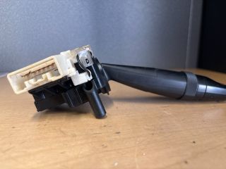 bontott SUZUKI SWIFT IV Bal Kormánykapcsoló Irányjelző