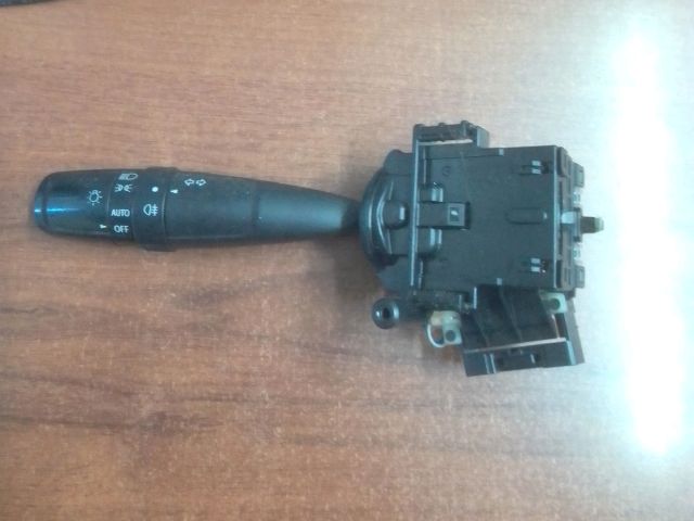 bontott SUZUKI SWIFT IV Bal Kormánykapcsoló Irányjelző