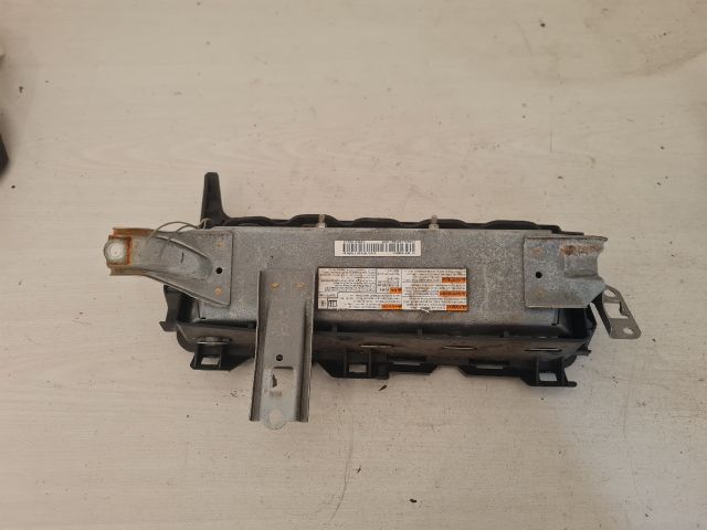 bontott SUZUKI SWIFT IV Bal Térdlégzsák