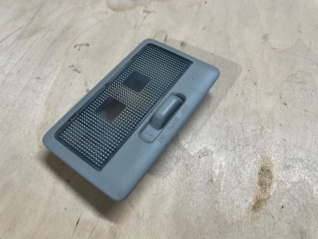 bontott SUZUKI SWIFT IV Beltér Világítás Első