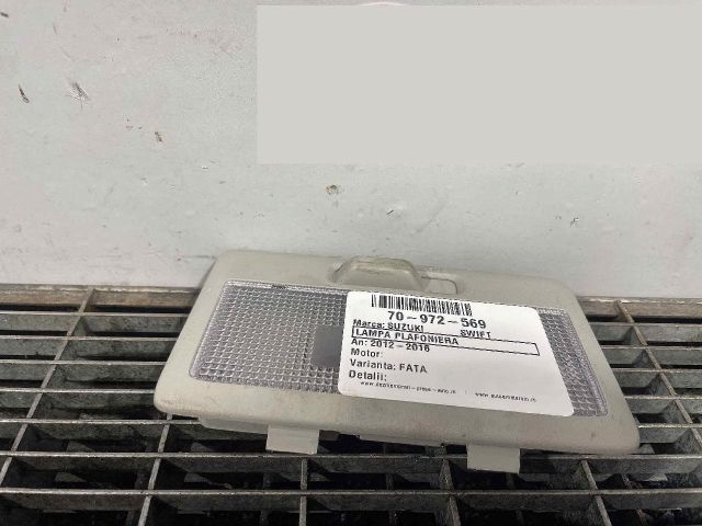 bontott SUZUKI SWIFT IV Beltér Világítás Első
