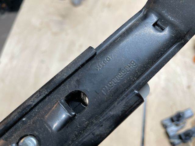 bontott SUZUKI SWIFT IV Biztonsági Öv Magasság Állító